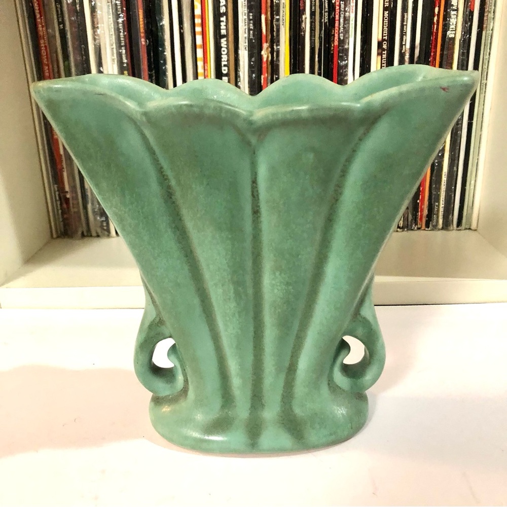 Vintage fan Vase